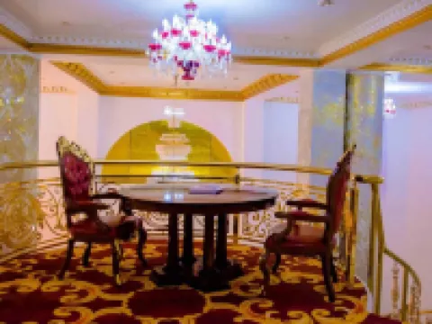 โกลเด้น วิสต้า โฮเทลส์ โรงแรมในโอเวร์รี