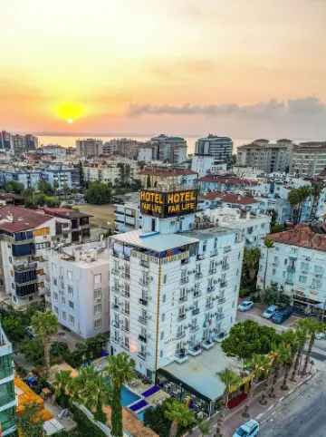 Far Life Hotel