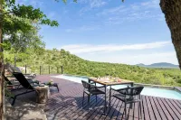 Buffalo Ridge Safari Lodge - Pools