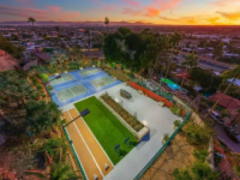 Ch Teau at Piestewa Peak Phoenix s Iconic Estate