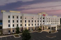 Hampton Inn & Suites Fayetteville - Pet friendly