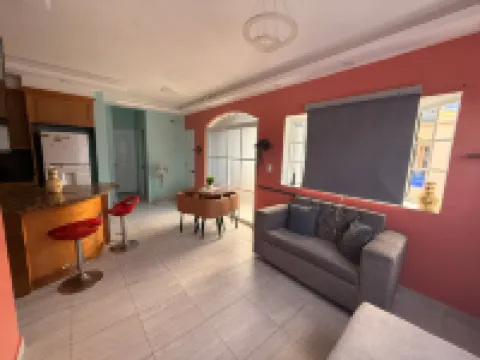Modern 1 Bedroom Apt 5A