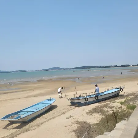 Muan Viento Sol Beach Pension