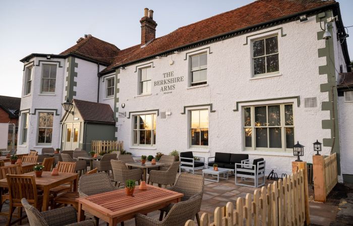 Berkshire Arms by Chef & Brewer Collection