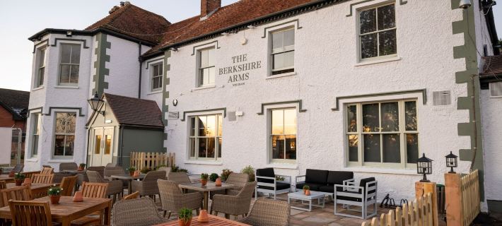 Berkshire Arms by Chef & Brewer Collection Отели в г. Рединг
