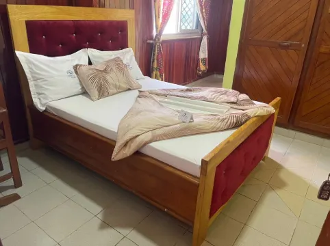 โรงแรม เล ปรินแตง