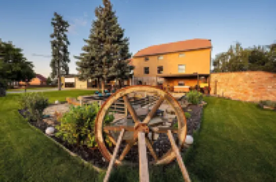 Galerie Mlyn Zeraviny فنادق في 