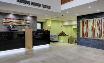 Cbh Frensham Pond Hotel