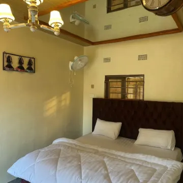 infinity 555 lodge Các khách sạn gần Chinese Centre