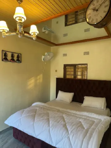 infinity 555 lodge Hotel a 