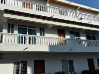 Los Pinos Beach Club Manzanillo Hotels near Manzanillo