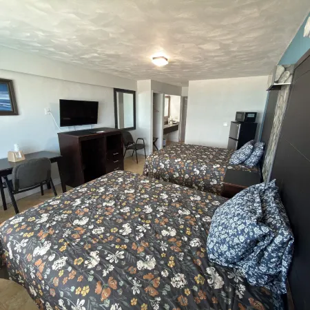 Driftwood Resort