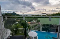 El Faro Beach Hotel - con vistas a la montaña