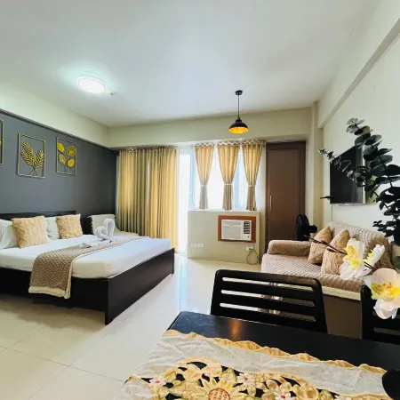 One Palm Tree Villas