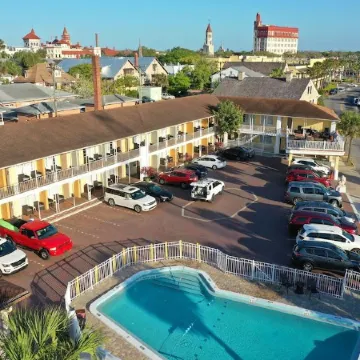 Historic Waterfront Marion Motor Lodge in Downtown St Augustine