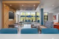 Holiday Inn Express & Suites DFW Airport Southwest - Euless by IHG - breakfast