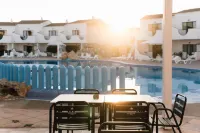 بلوسيا لينتيسكوس - مسبح
