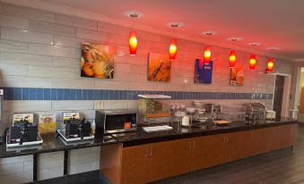 Comfort Inn & Suites North Charleston - Northwoods