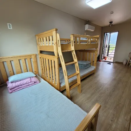 Dodam Guesthouse - Hostel Отели в г. Танян