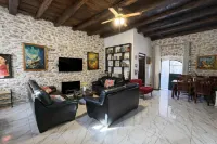 Art House Near to Saint George Beach by Konnect