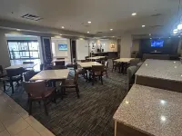 Executive Residency by Best Western Denver East - breakfast