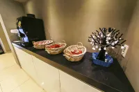 Asan Hotel Cube