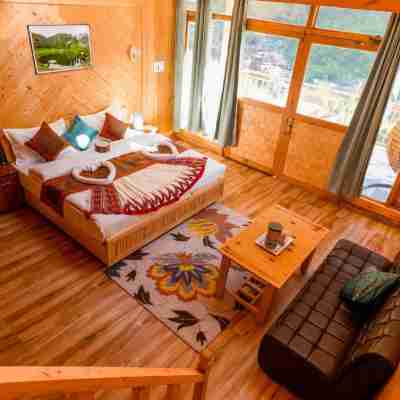 Western Tragopan Cottage Rooms