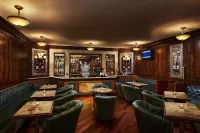 Hotel the Royal Plaza - Bares