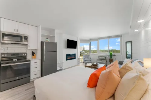 Top of the Gulf 622 - Beach Front Condo Resort - Apartments