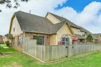 Swim, Golf & Shop: Family Spring Getaway - Condos