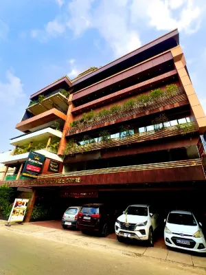 參亞目克里斯皇家旅館 埃達帕利教堂建築群附近的飯店