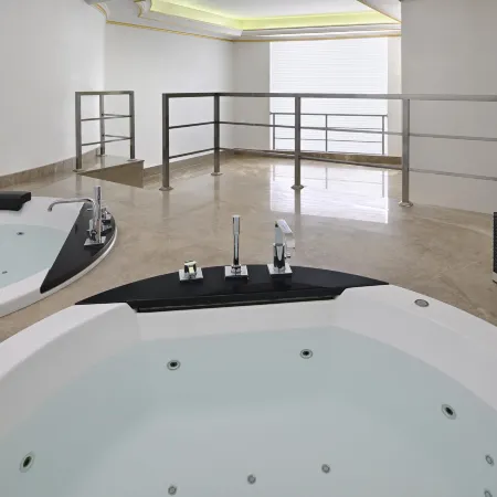 Mövenpick Jeddah City Star