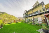 Danyang Wild Flower Garden Pension - Homestays
