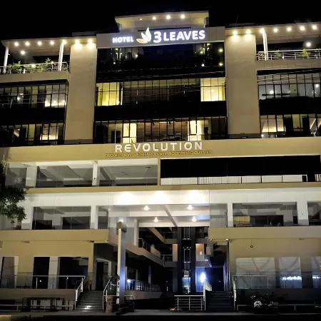 Hotel 3 Leaves