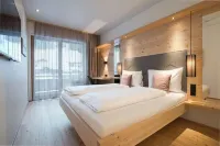 Tirol Lodge Hotels in 