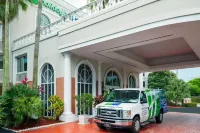 ฮอลิเดย์ อินน์ เอ็กซ์เพรส ไมอามี แอร์พอร์ต โดรัล แอเรีย บาย IHG - ที่มีที่จอดรถ