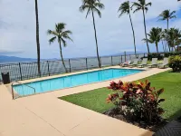 Sea La Vie Secluded Oceanfront condo, Magical Sunrise romantic honeymoon Getaway - Pools