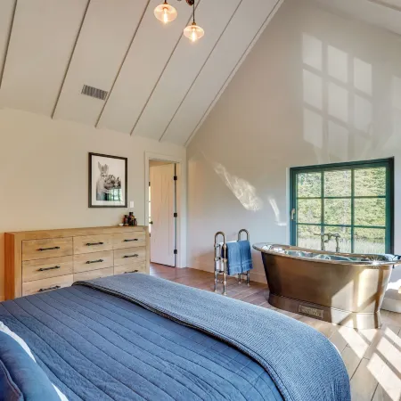 Luxe Mountain Getaway on Private Rd Near Rhinebeck