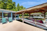 Family Lake House With Deck, Private Dock/boathouse, Grill, Firepit, & Fast Wifi - 4-Star