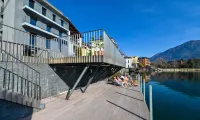 Lakeview Motta Penthouse in Melide - Apartments