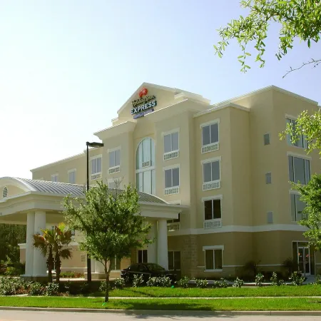 Holiday Inn Express & Suites OMAHA I - 80 by IHG