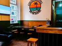 Cocos Hostel Rio Hotels near Leblon