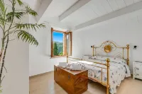 Podere del Ciacchi Among Tuscany Greenery - Happy Rentals