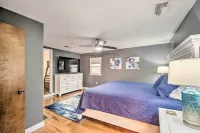 Pet-Friendly Clarksville Home w/ Central A/C - parking