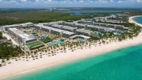 Serenade Caribe Club Family Beach Resort – All Inclusive - 2-Star