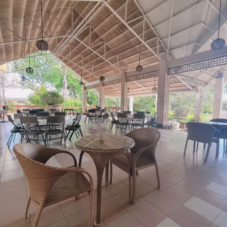 Ogtong Cave Resort