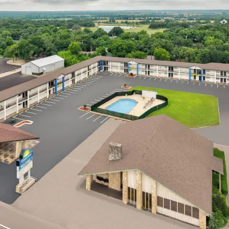 Days Inn by Wyndham Gatesville