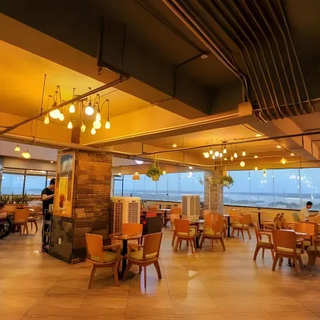 Cuu Long Hotel