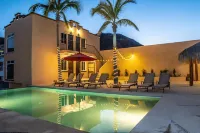 Antigua de Cabo - Infinity Pools