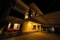 ELIVAAS Gerrys 4BHK Villa with Terrace - Private Pools
